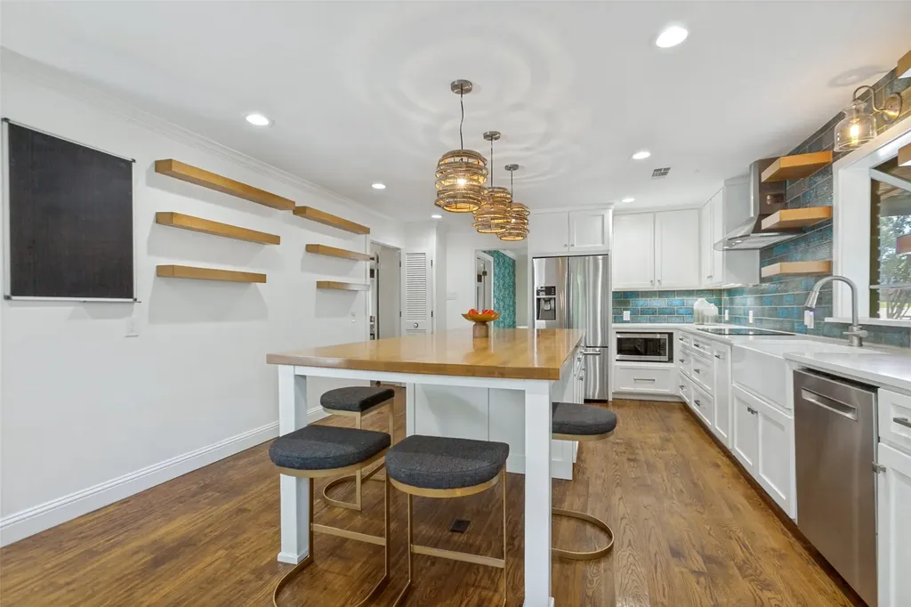 100 N Gentle Drive Richardson TX 75080