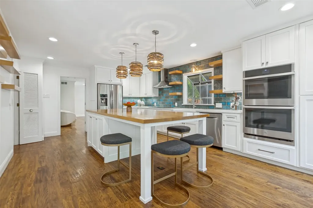 100 N Gentle Drive Richardson TX 75080