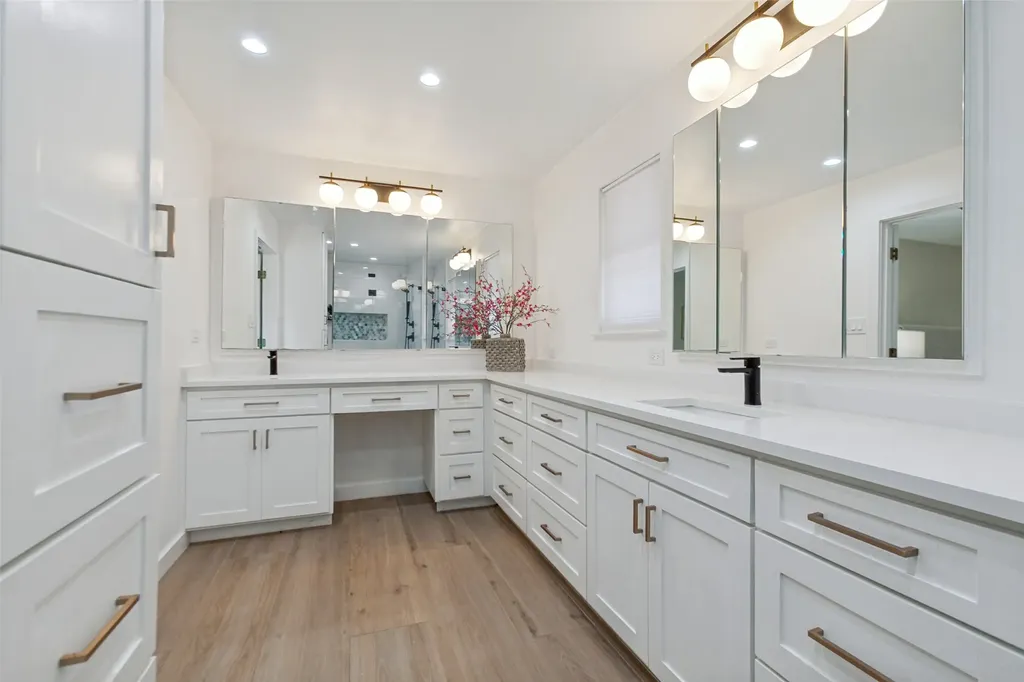 100 N Gentle Drive Richardson TX 75080