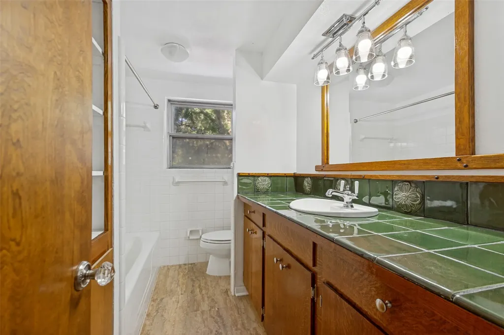 100 N Gentle Drive Richardson TX 75080