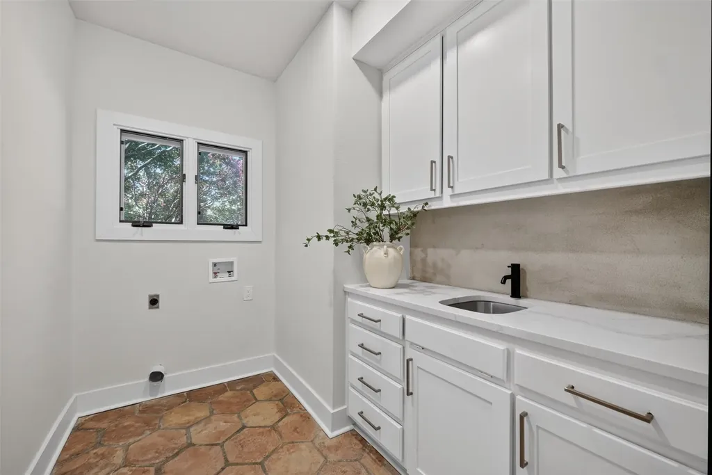 3713 Granada Trail Denton TX 76205