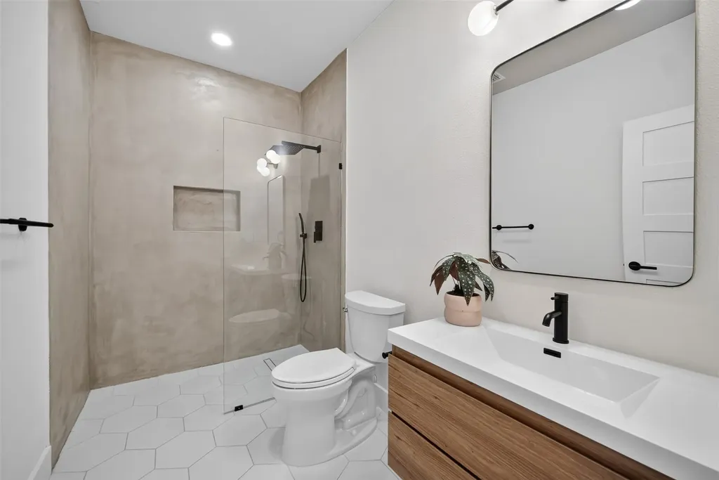 3713 Granada Trail Denton TX 76205
