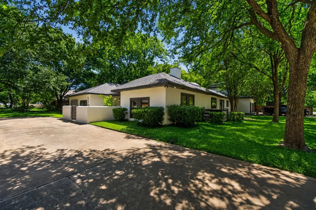 3713 Granada Trail Denton TX 76205