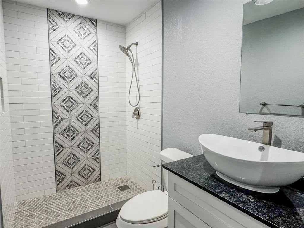 1232 Kennie Drive Commerce TX 75428