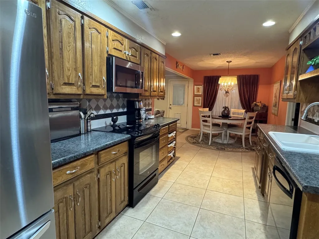 1104 Dove Hollow Road Granbury TX 76048