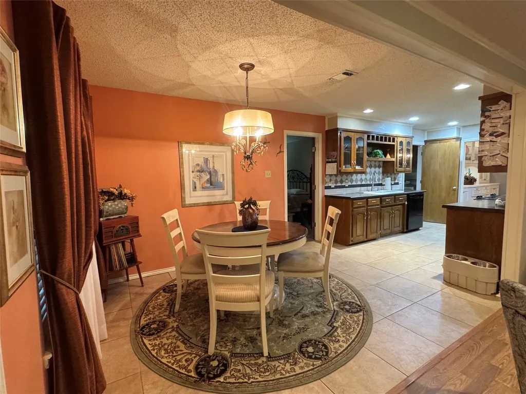 1104 Dove Hollow Road Granbury TX 76048
