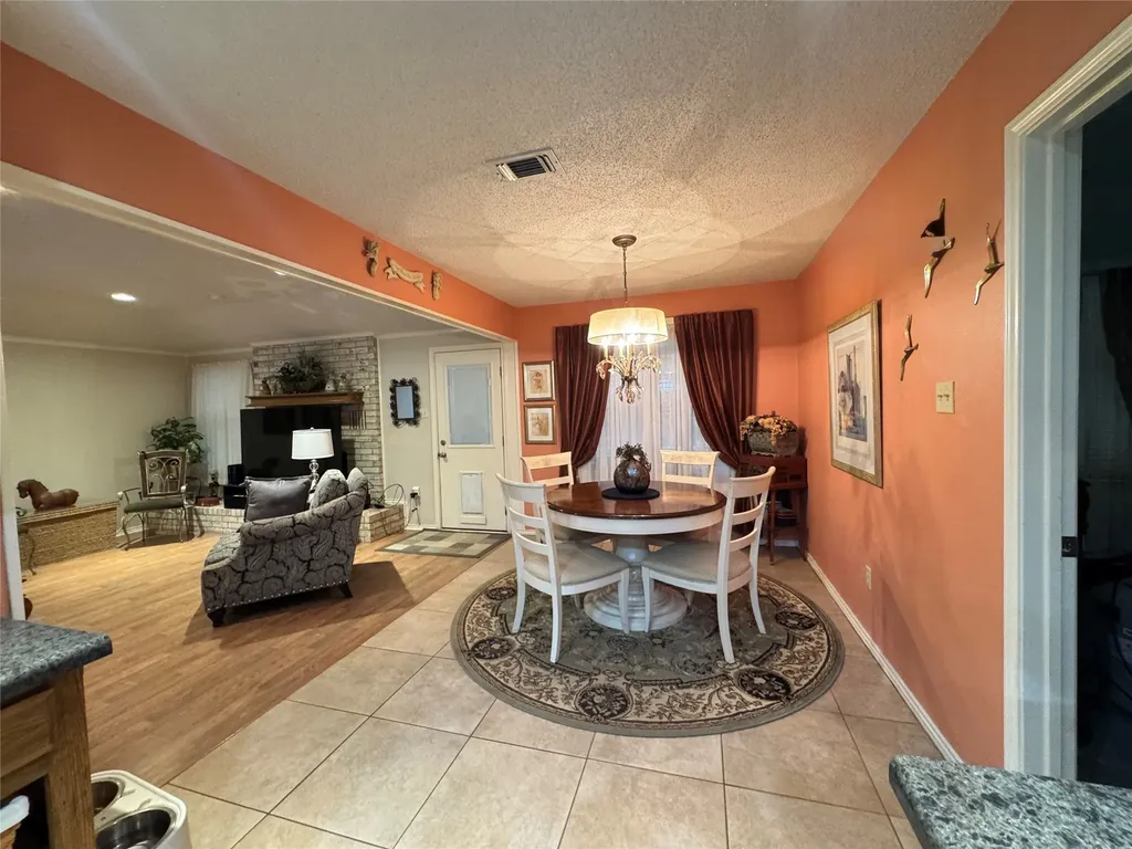 1104 Dove Hollow Road Granbury TX 76048