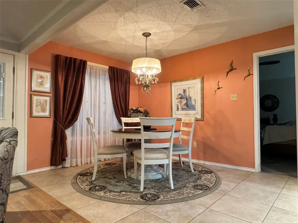 1104 Dove Hollow Road Granbury TX 76048