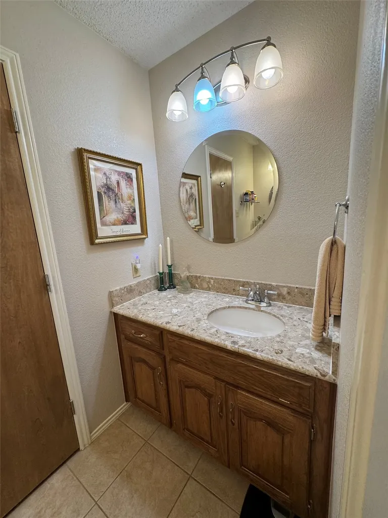 1104 Dove Hollow Road Granbury TX 76048