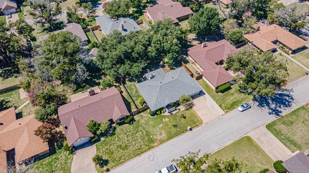 1104 Dove Hollow Road Granbury TX 76048