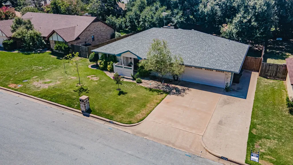 1104 Dove Hollow Road Granbury TX 76048