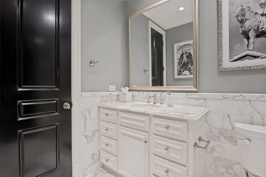 3505 Turtle Creek Boulevard Dallas TX 75219