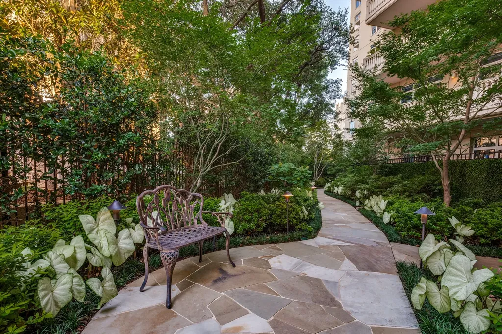 3505 Turtle Creek Boulevard Dallas TX 75219