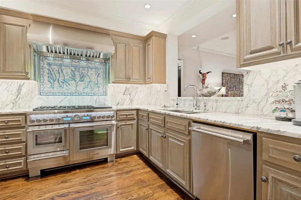 3505 Turtle Creek Boulevard Dallas TX 75219