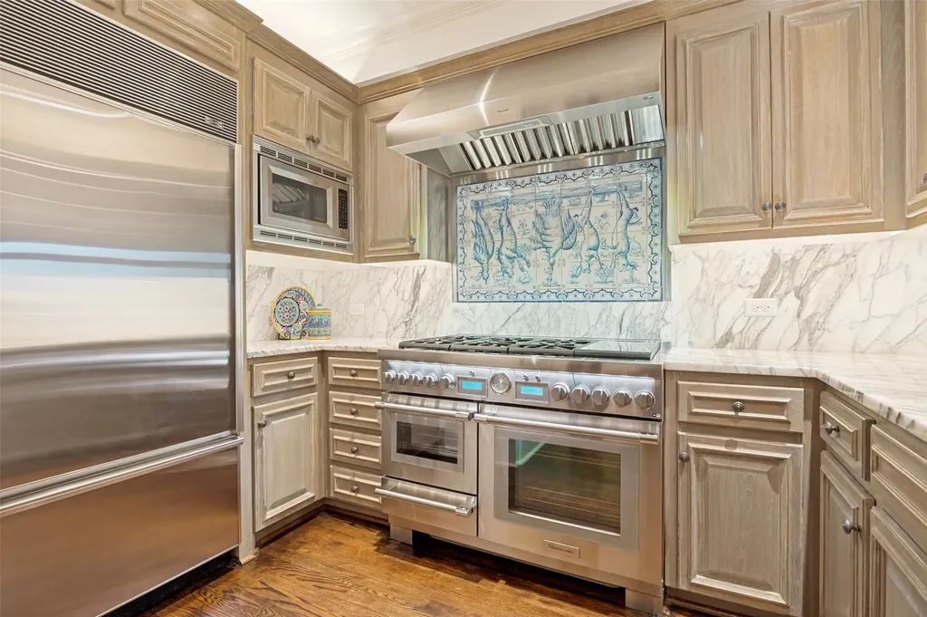 3505 Turtle Creek Boulevard Dallas TX 75219
