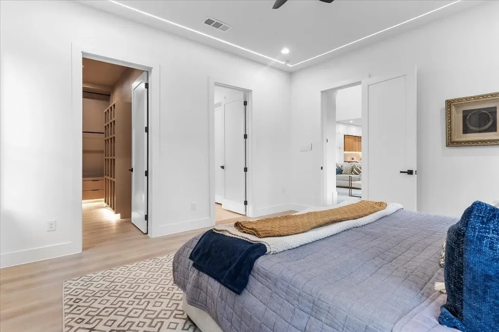 1507 Dennison Street Dallas TX 75212