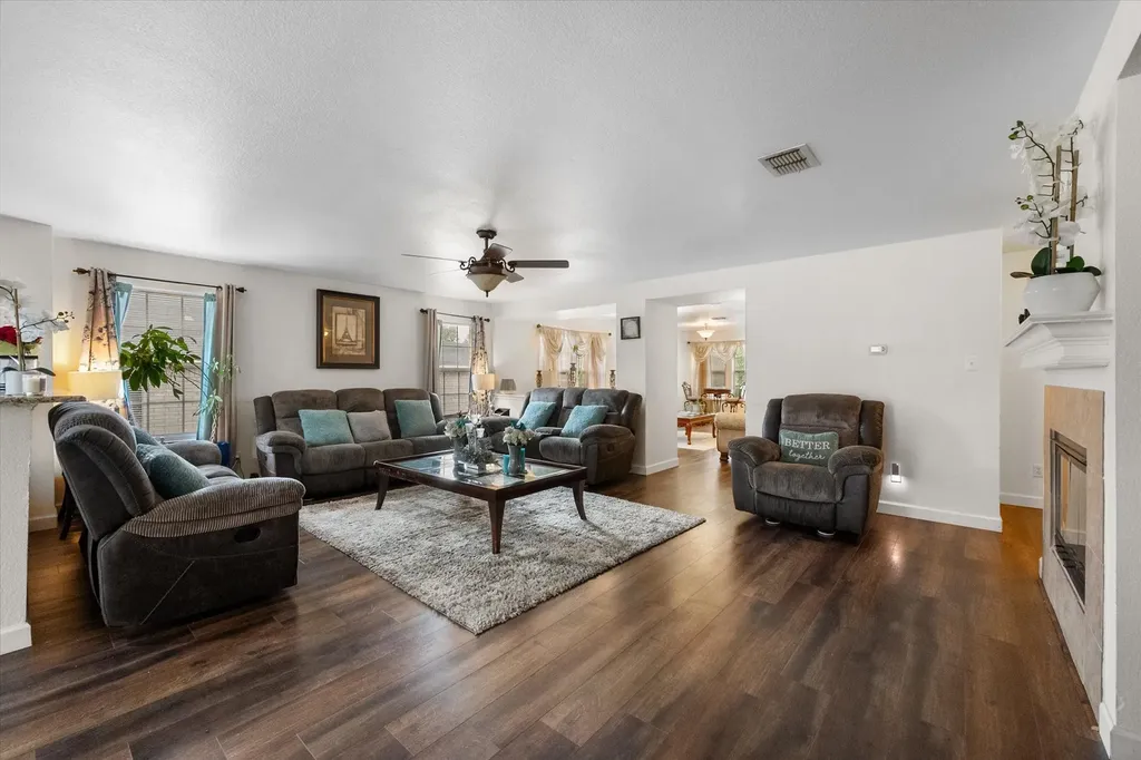 1315 Foster Street Cedar Hill TX 75104