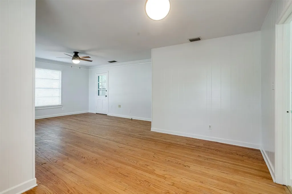 3557 Suffolk Drive Fort Worth TX 76109