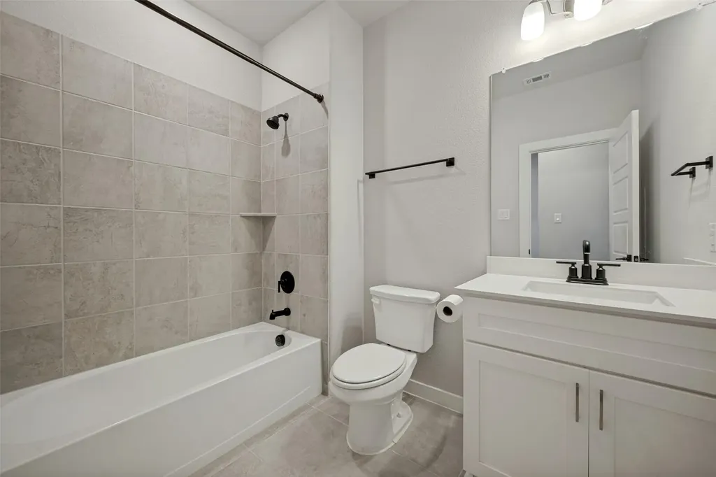 1234 Stagecoach Trail Justin TX 76247