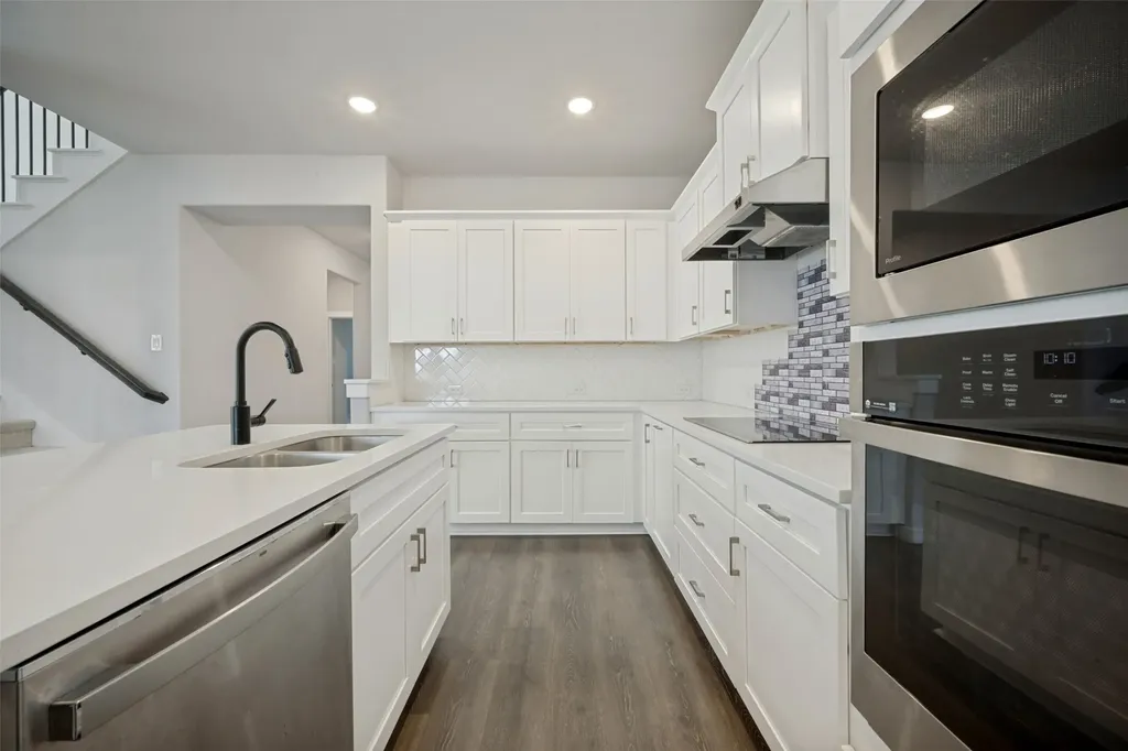 1234 Stagecoach Trail Justin TX 76247