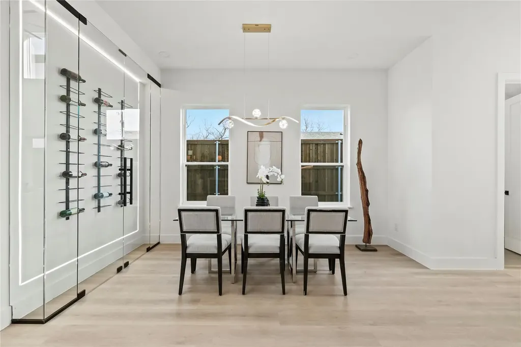 1503 Dennison Street Dallas TX 75212