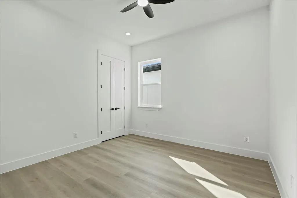 1503 Dennison Street Dallas TX 75212