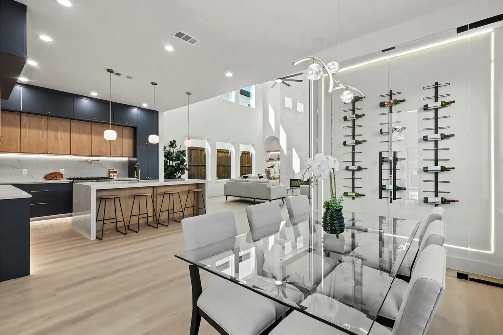 1503 Dennison Street Dallas TX 75212