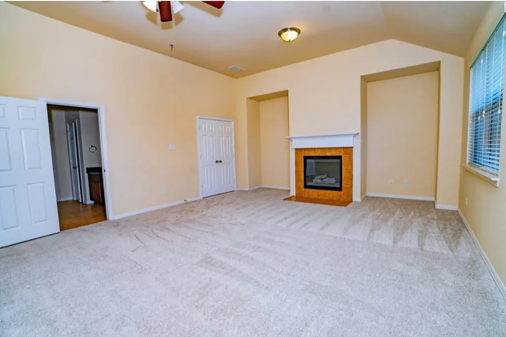 2439 Newcastle Bend Irving TX 75063