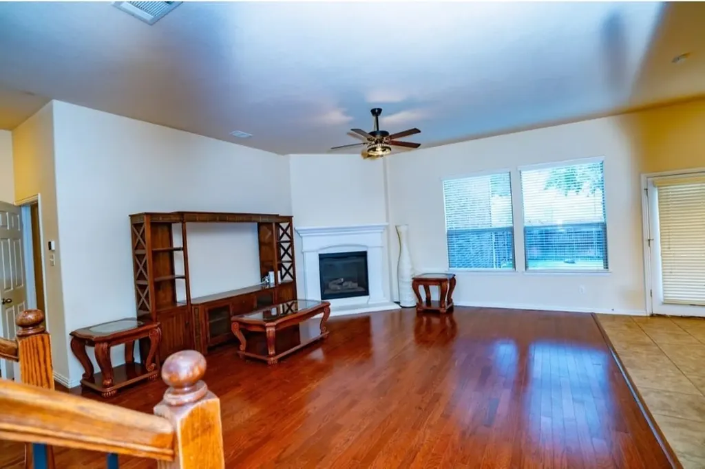 2439 Newcastle Bend Irving TX 75063
