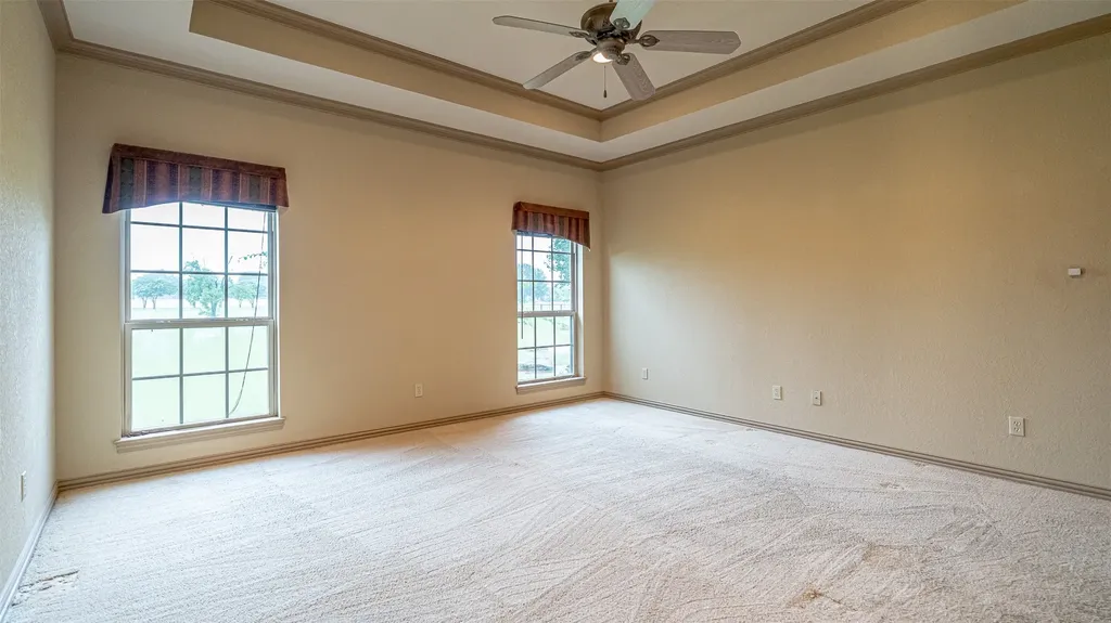 2300 E Emerald Bend Court Granbury TX 76049