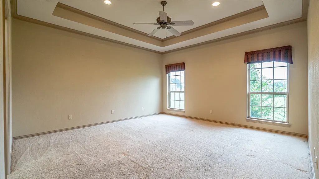 2300 E Emerald Bend Court Granbury TX 76049