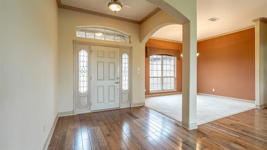 2300 E Emerald Bend Court Granbury TX 76049