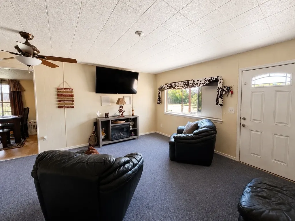 112 Shobert Drive Whitney TX 76692