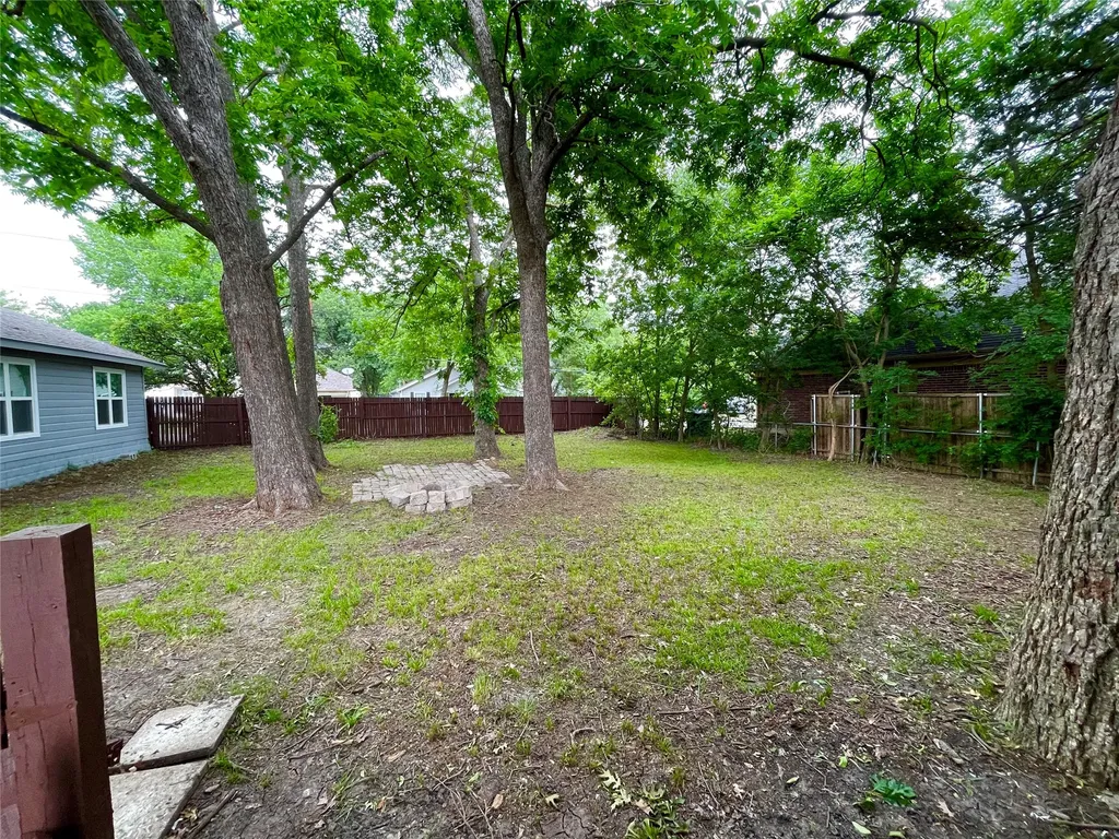 1107 Hall Street Mckinney TX 75069