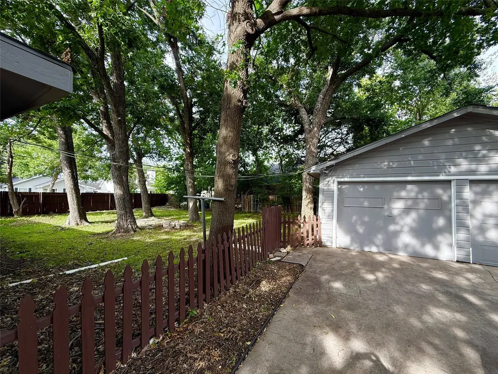 1107 Hall Street Mckinney TX 75069