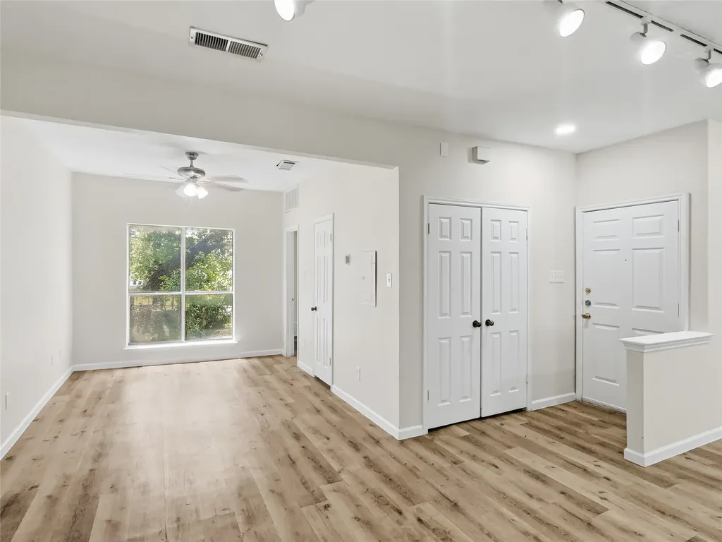 7126 Holly Hill Drive Dallas TX 75231