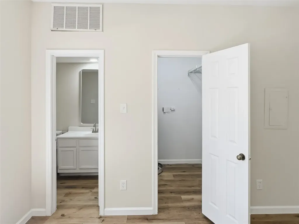 7126 Holly Hill Drive Dallas TX 75231