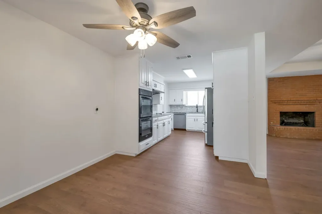 2127 Tanglewood Drive Grapevine TX 76051