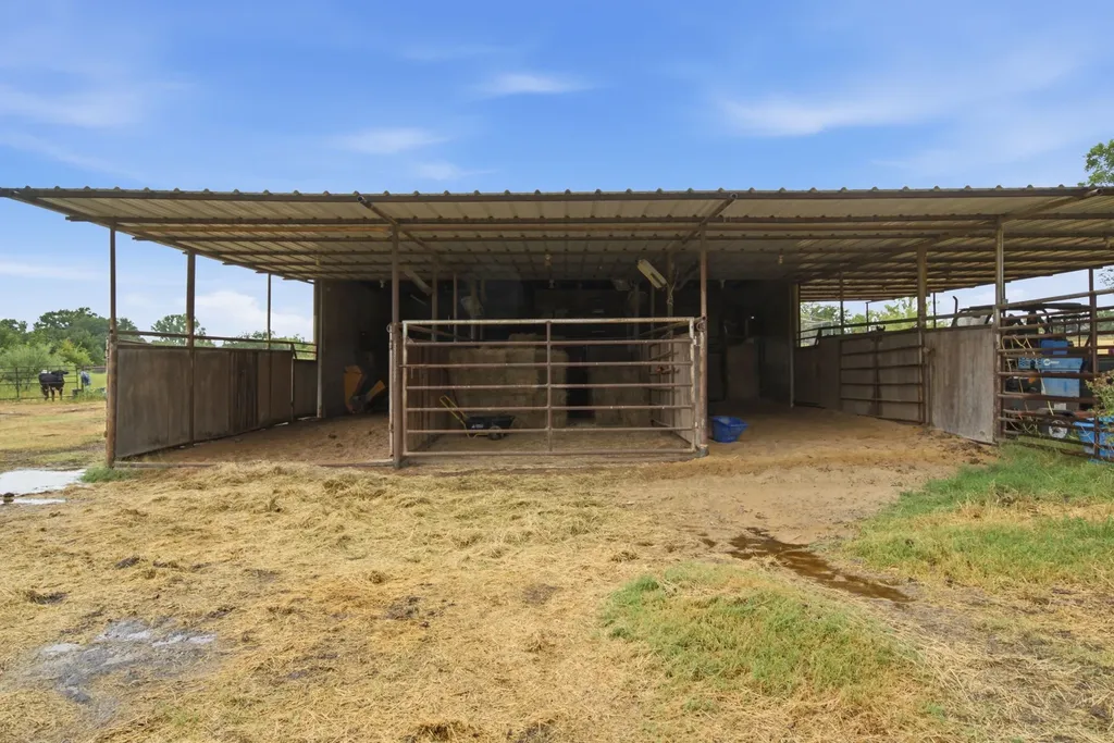 1670 Alexander Road Stephenville TX 76401