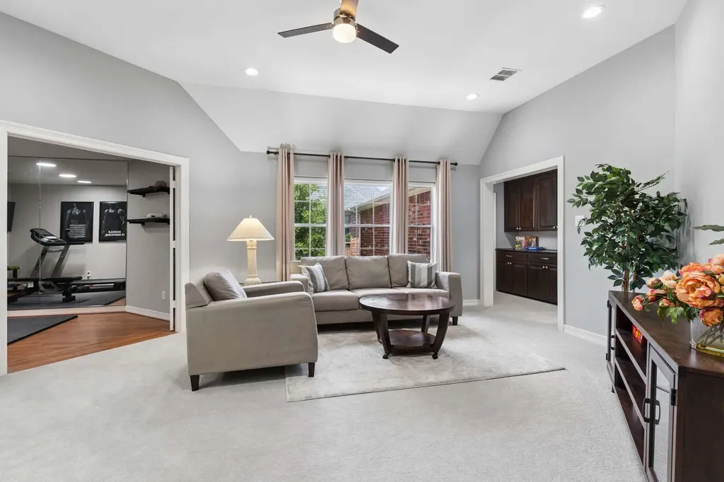801 Glendevon Drive Mckinney TX 75071