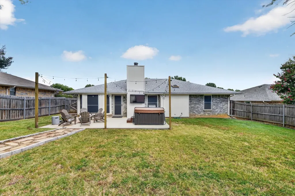 2511 Poppy Lane Euless TX 76039
