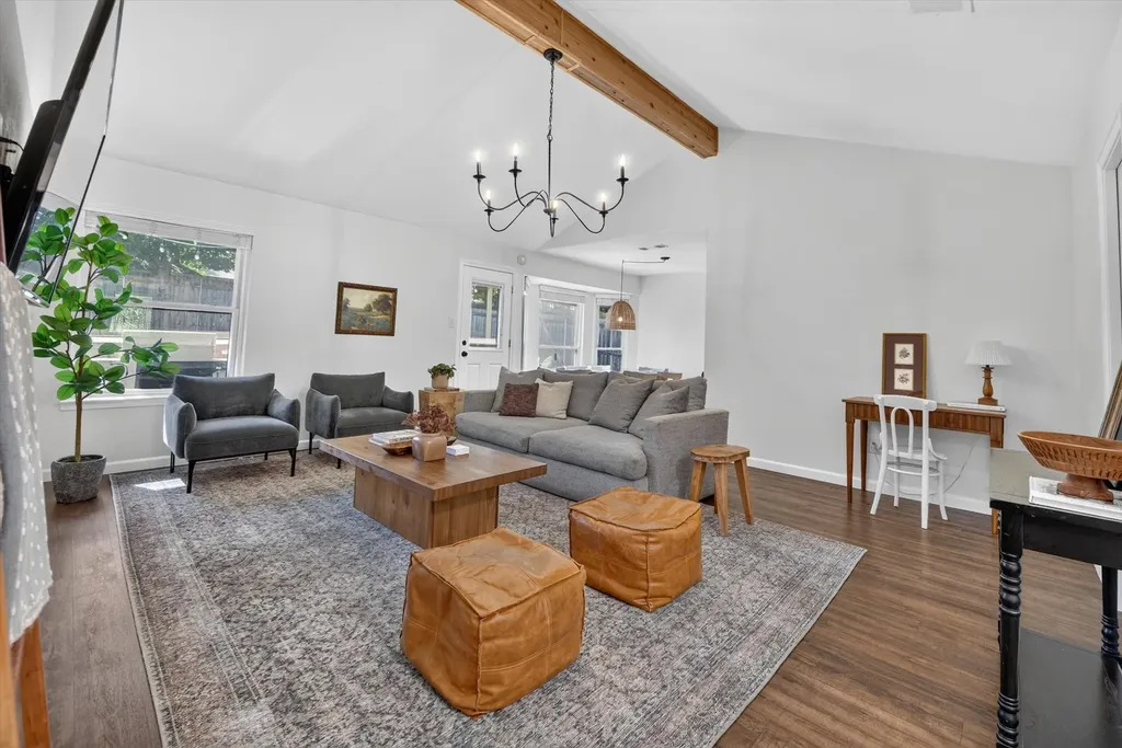 2511 Poppy Lane Euless TX 76039