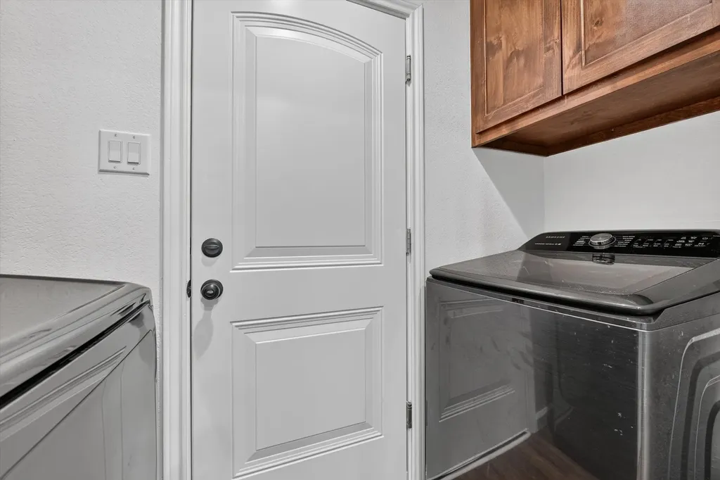 2511 Poppy Lane Euless TX 76039