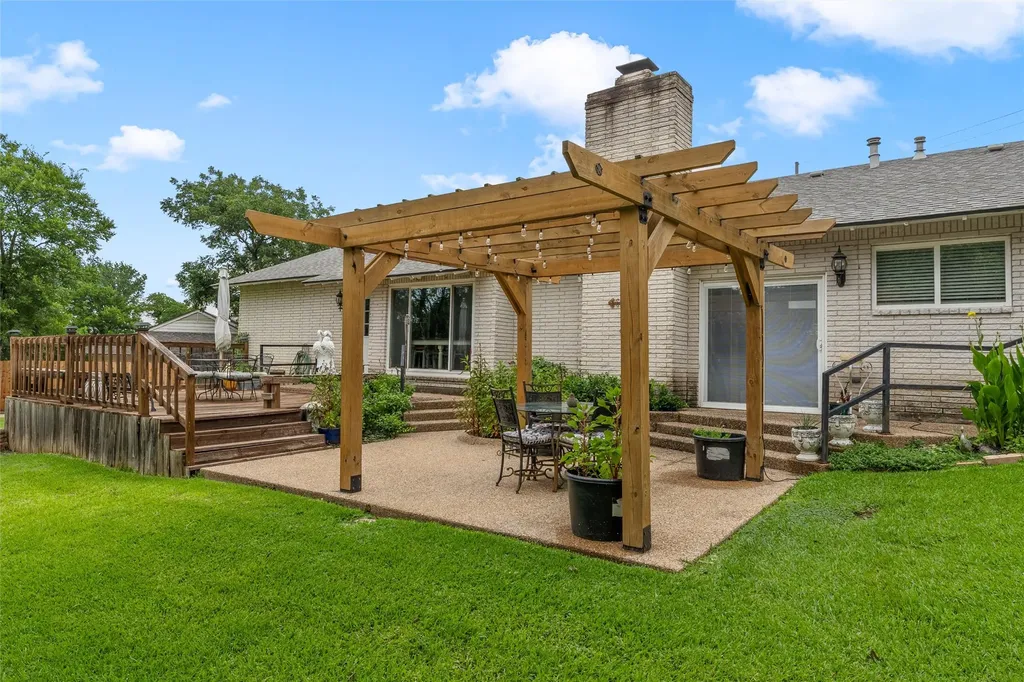 1124 Sierra Drive Woodway TX 76712