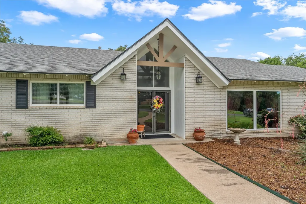 1124 Sierra Drive Woodway TX 76712