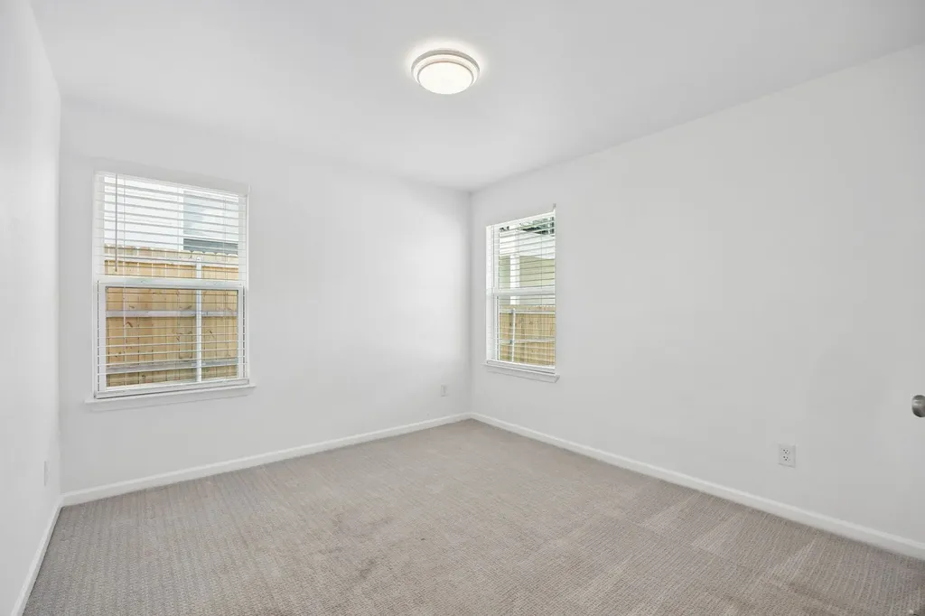 1312 Valley Street Dallas TX 75203