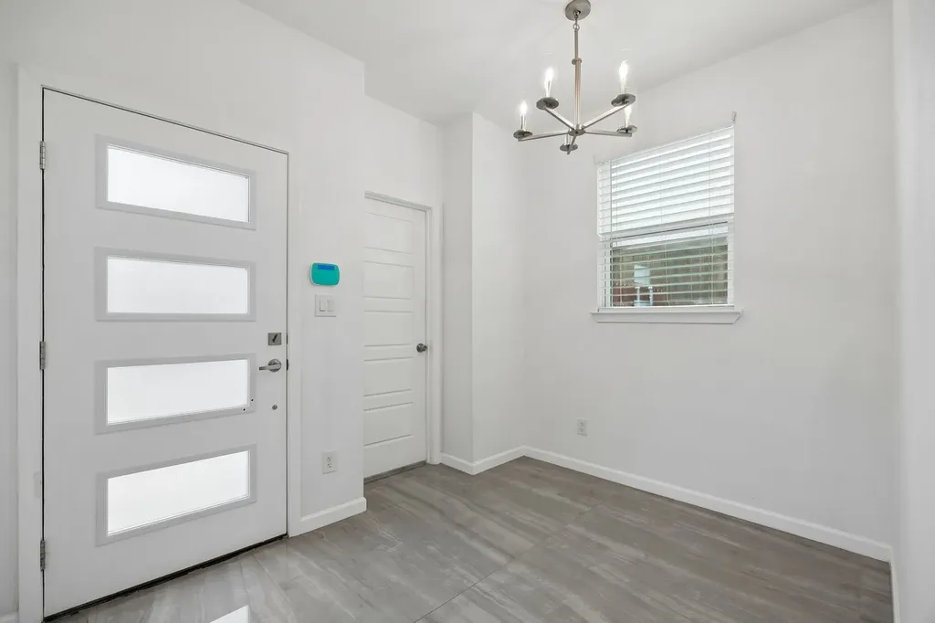 1312 Valley Street Dallas TX 75203