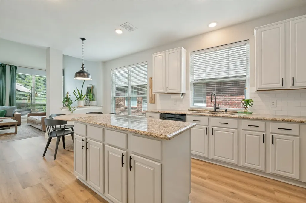 2736 Cedar Wood Drive Frisco TX 75033