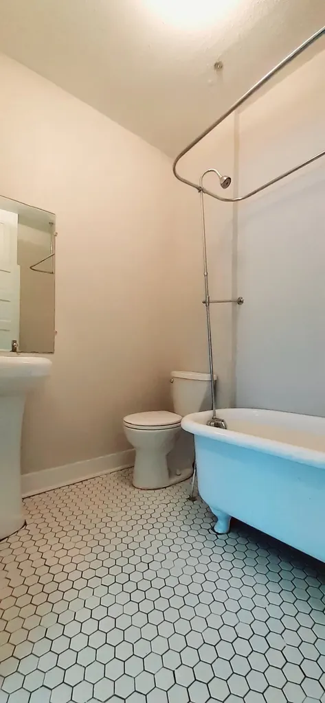 1325 Hurley Avenue Fort Worth TX 76104