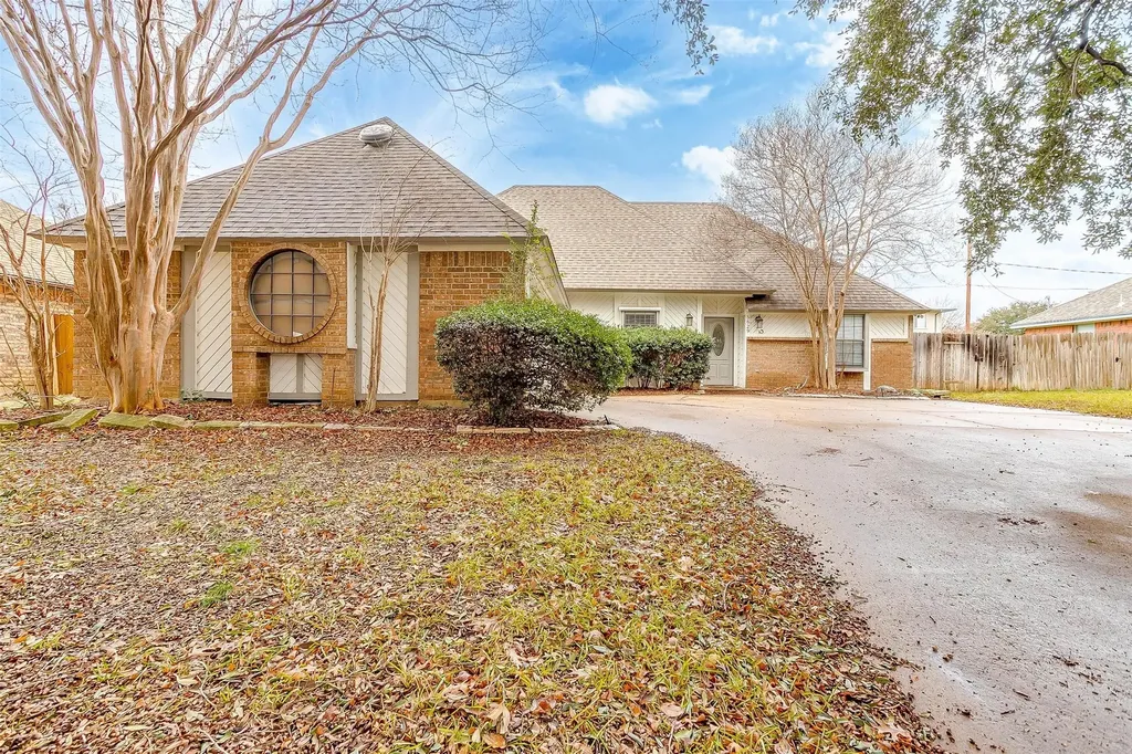 5629 Guadalajara Drive North Richland Hills TX 76180